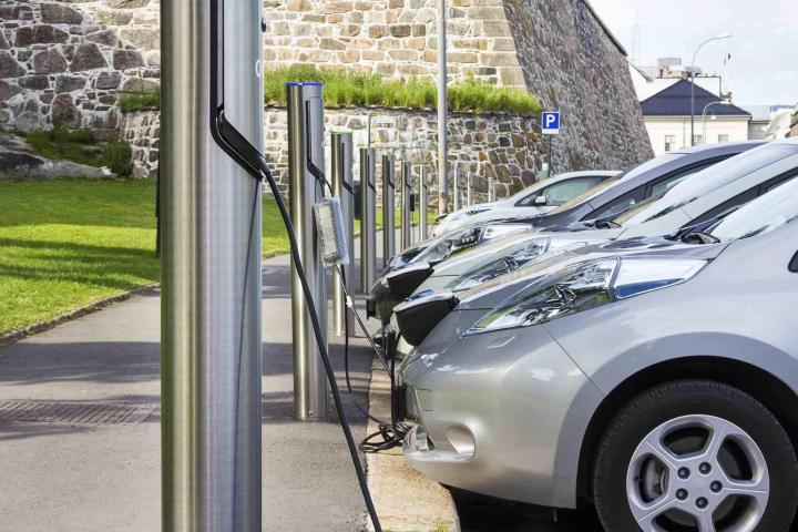 Pose de bornes de recharge électrique Agen